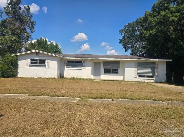 22 Alan A Dl, Pensacola, FL 32506