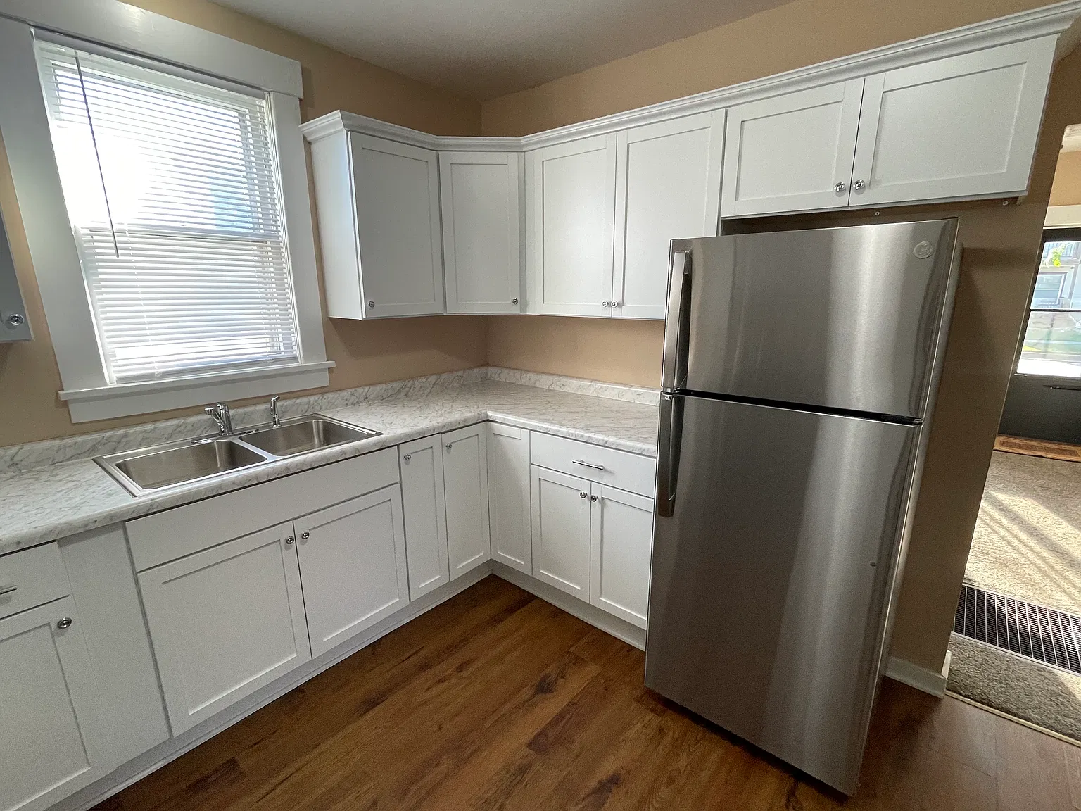 2 bed, 648 sqft, $900 — Photo 3