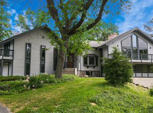 25700 N North Oaks Ct, Barrington, IL