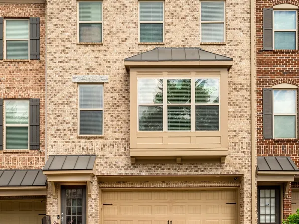 275 Blue Pointe Ct, Suwanee, GA 30024