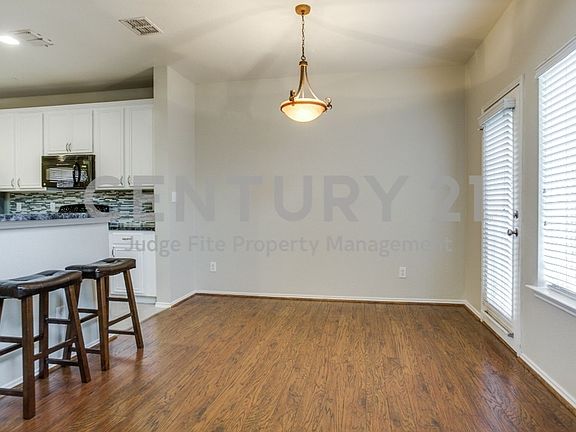 4th image of 7009 Van Gogh Dr