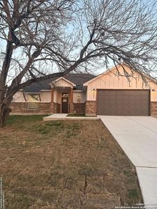 2002 Owens Ave, Three Rivers, TX, 78071