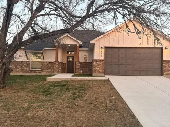 2002 Owens Ave, Three Rivers, TX 78071