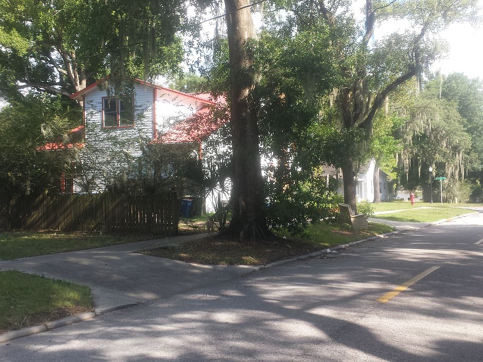 1st image of 390 N Searcy Ave