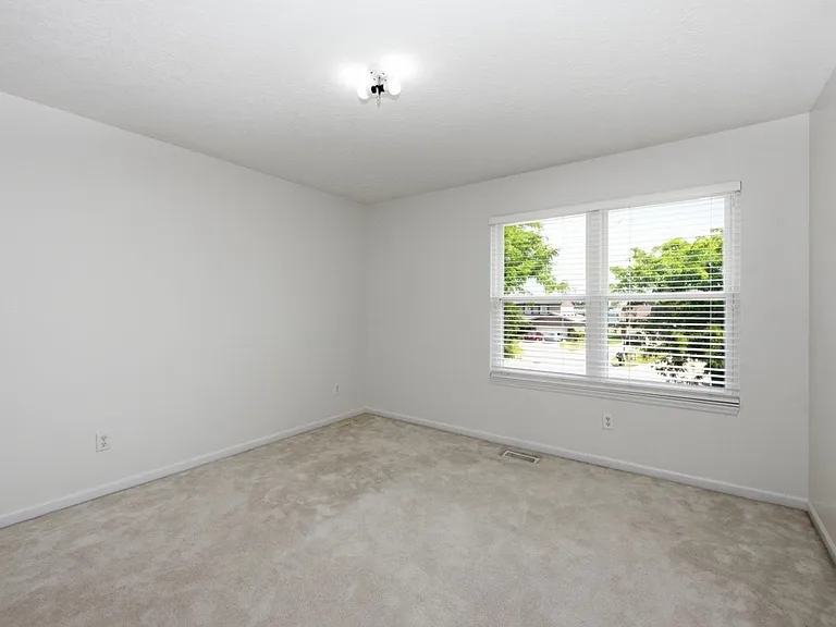 7649 Tollgate Ct — Photo 20