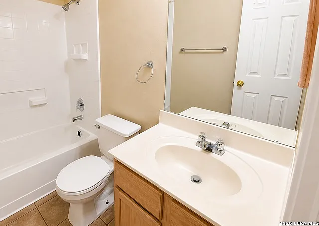 7703 Wexford Sq — Photo 9