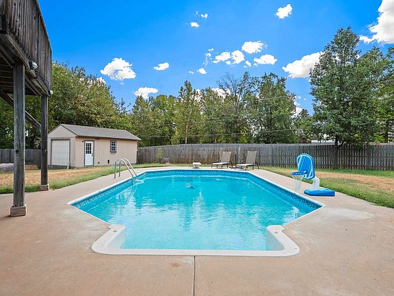 2nd image of 2640 Hummingbird Ln