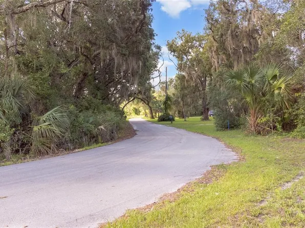 200 Lee St #1, Pierson, FL 32180