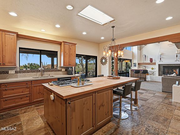 5th image of 6060 N Abington Rd