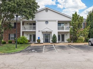 905 Hanna Place Ct APT A, Manchester, MO 63021