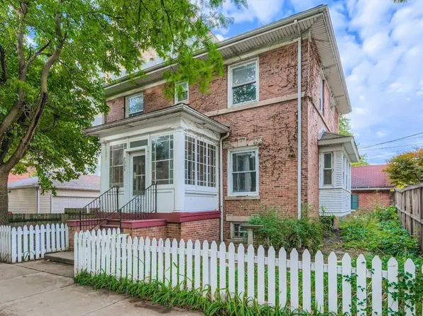 7356 N Ashland Blvd, Chicago, IL 60626