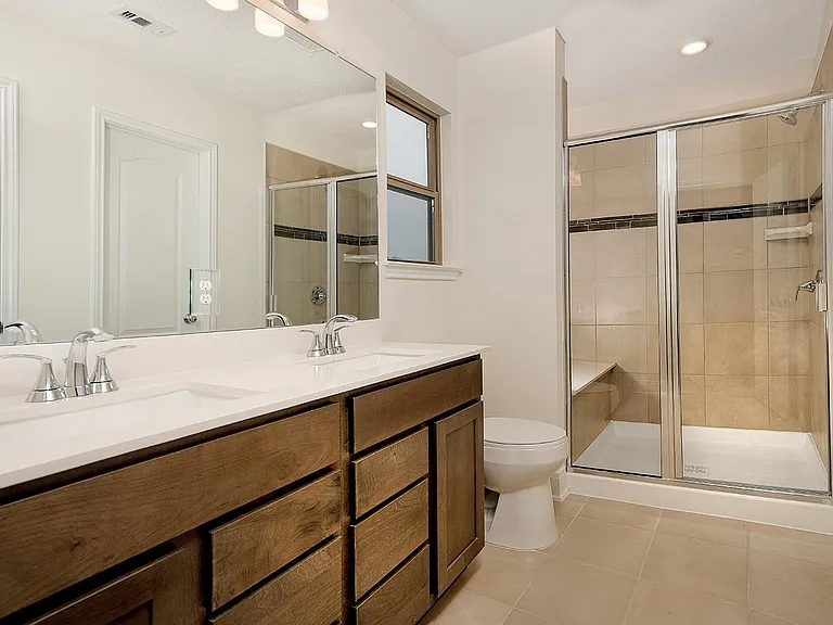 27646 Mesabe Dr — Photo 16
