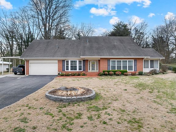 3rd image of 504 Kingree Rd