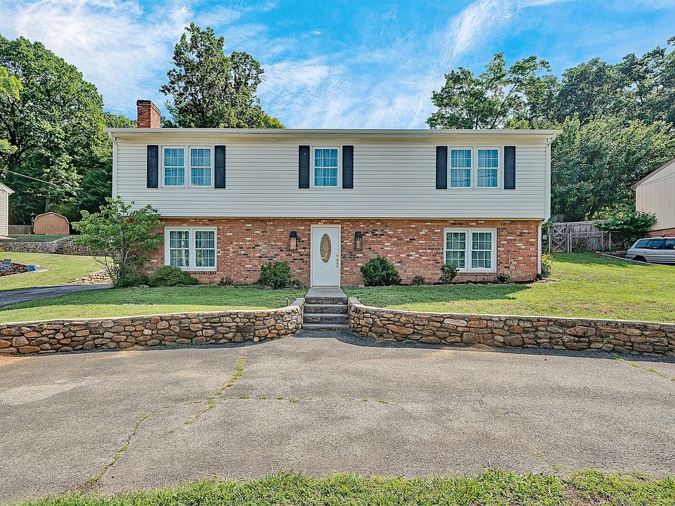 1st image of 5718 Merriman Rd