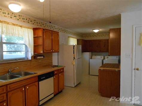 5th image of 5655 Woods Dr