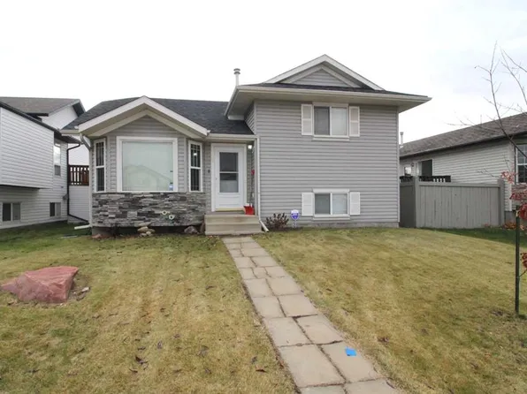 108 NE Pinnacle Blvd, Grande Prairie, AB T8W 2V7
