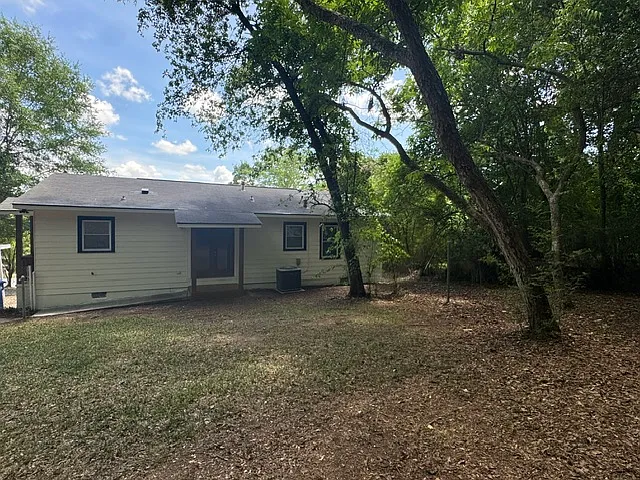 2353 Agnes Dr — Photo 13