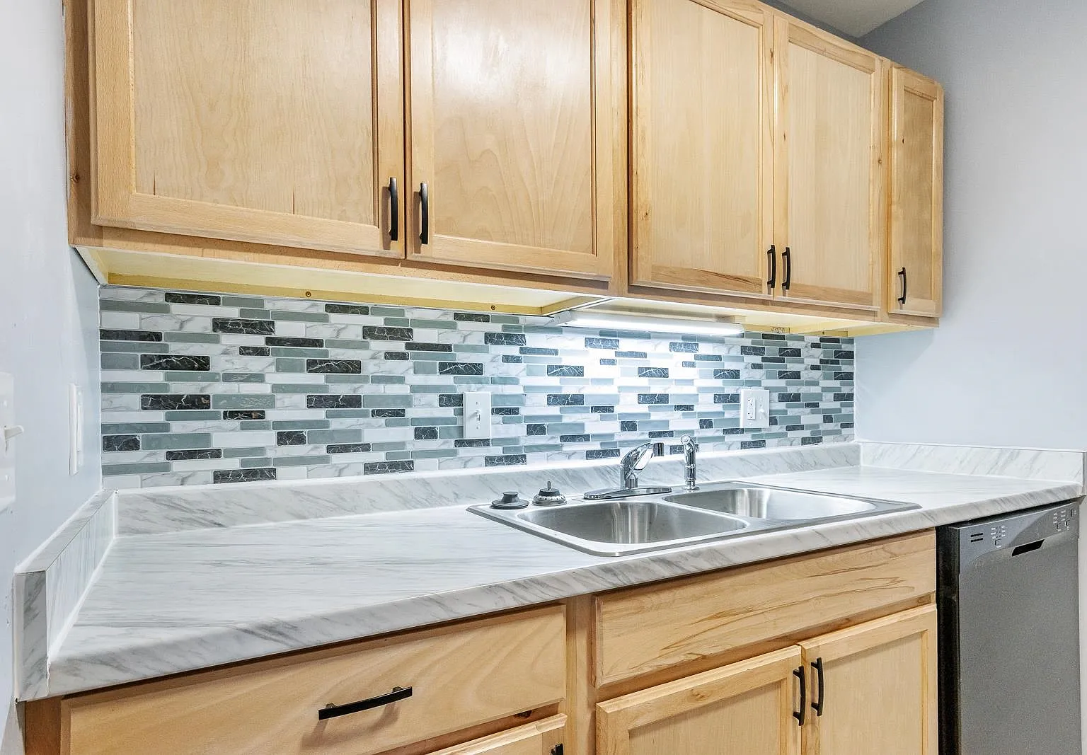 2 bed, 1.0 bath, 950 sqft, $1,450 — Photo 4