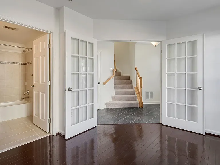 4801 Portsmouth Rd — Photo 20