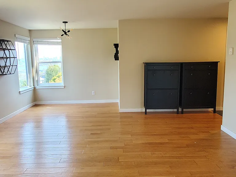 4111 Whitman Ave N #404 — Photo 5