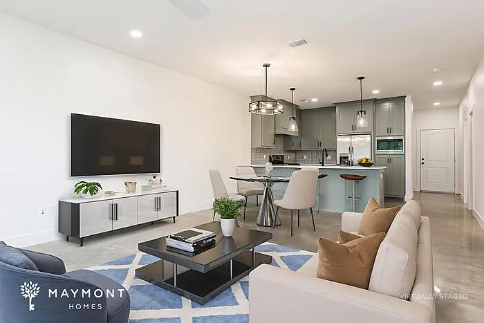 2 bed, 2.0 bath, 1350 sqft, $2,200 — Photo 4