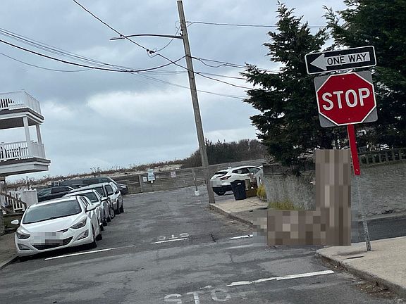 4th image of 23 New Hampshire St