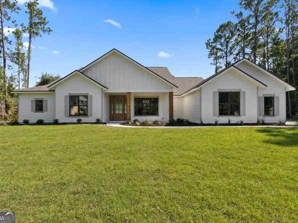 110 Somerset Dr, Kingsland, GA 31548