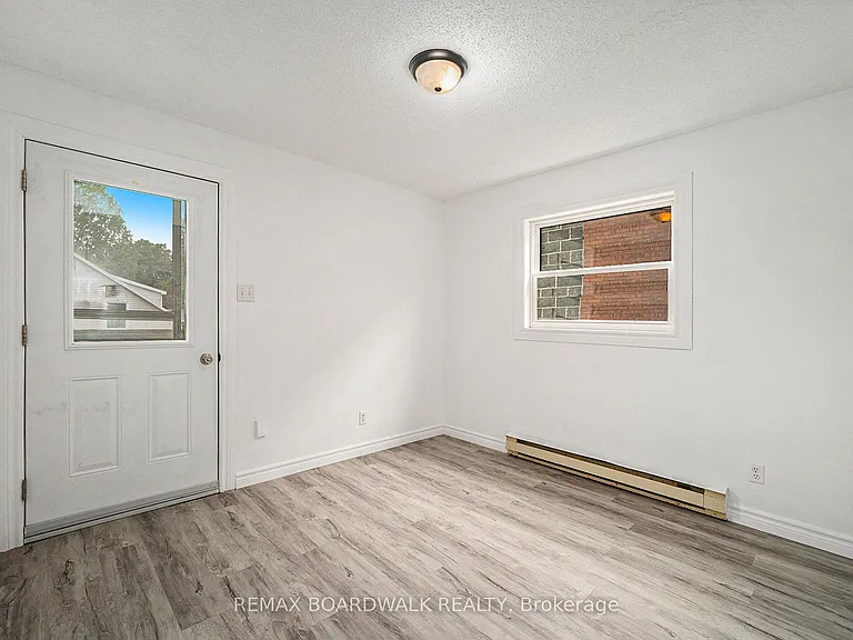 136 Prescott St #A — Photo 7