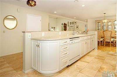 2nd image of 417 Avenida Barbera