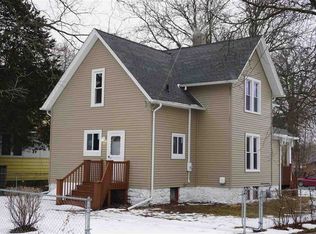 1102 Grant Ave, Rockford, IL 61103