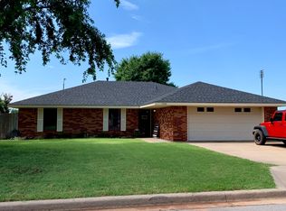 1508 Plains Ave, Weatherford, OK 73096