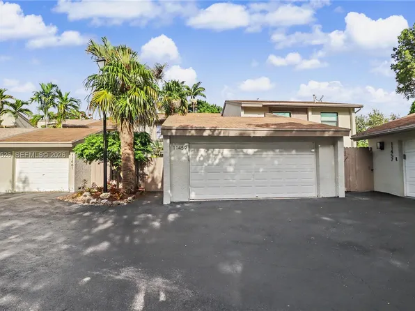 11459 SW 110th Ln, Miami, FL 33176