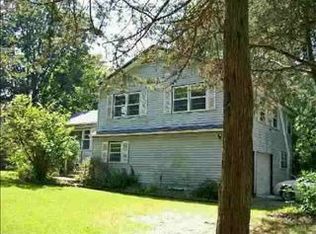 3925 Suburban Ln, Sedalia, MO 65301
