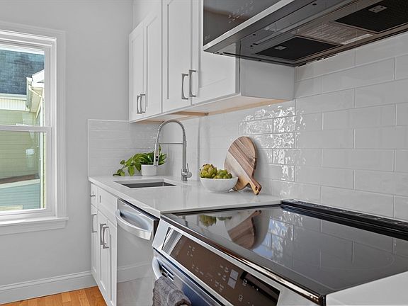 2nd image of 3 Hillside Ave #2