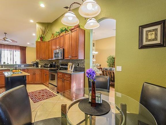 5th image of 11739 Holly Creek Dr