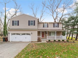 27419 Dunford Rd, Westlake, OH 44145