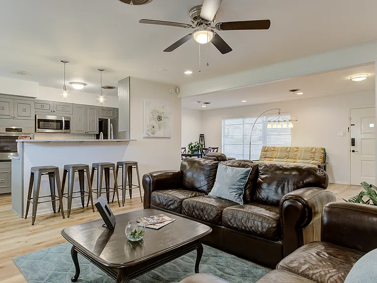 502 Downshire Dr — Photo 10