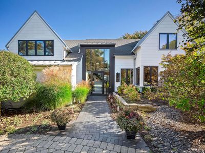 47 Cambridge Dr, Oak Brook, IL, 60523