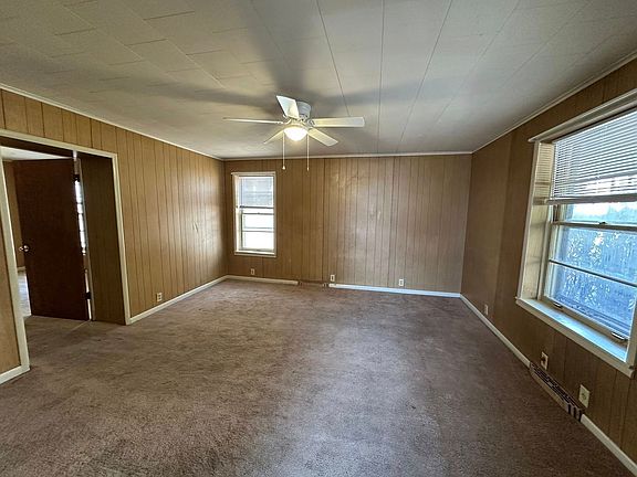 2nd image of 1701 Broadway St #3f7b06155