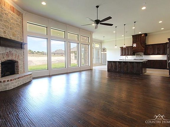 3rd image of 12908 Flora Dr