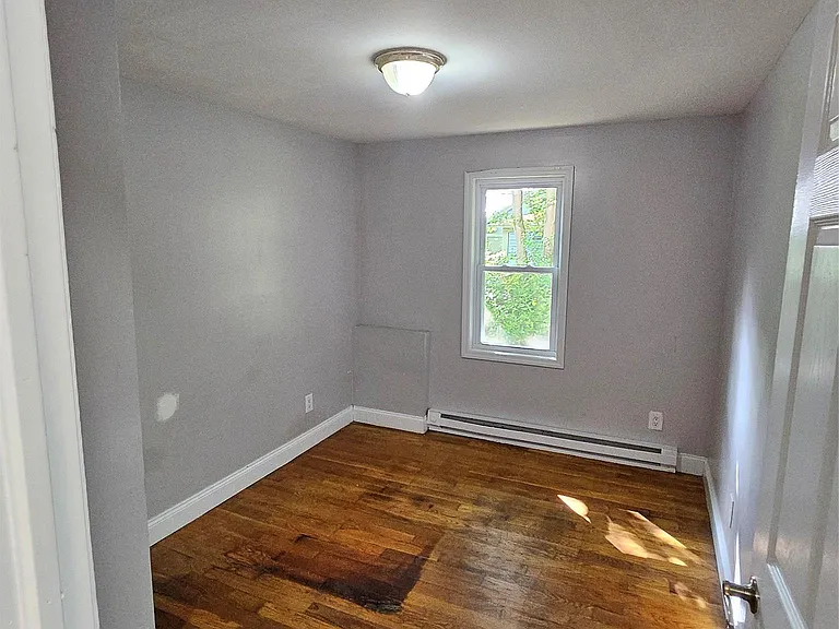 16 Monticello St #1 — Photo 6