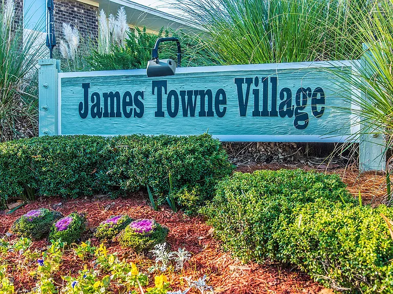 James Towne Village — Photo 28