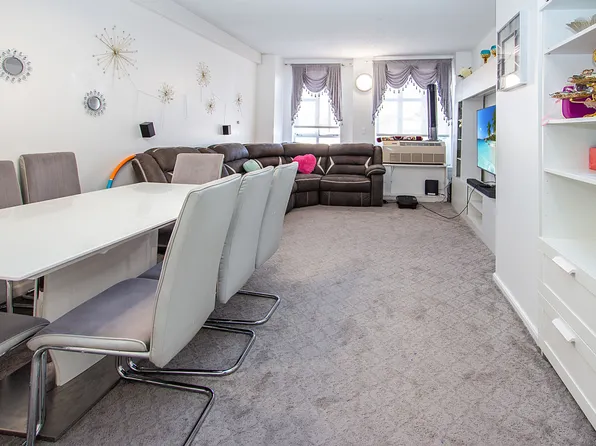 1720 East 14th Street image 3 of 13