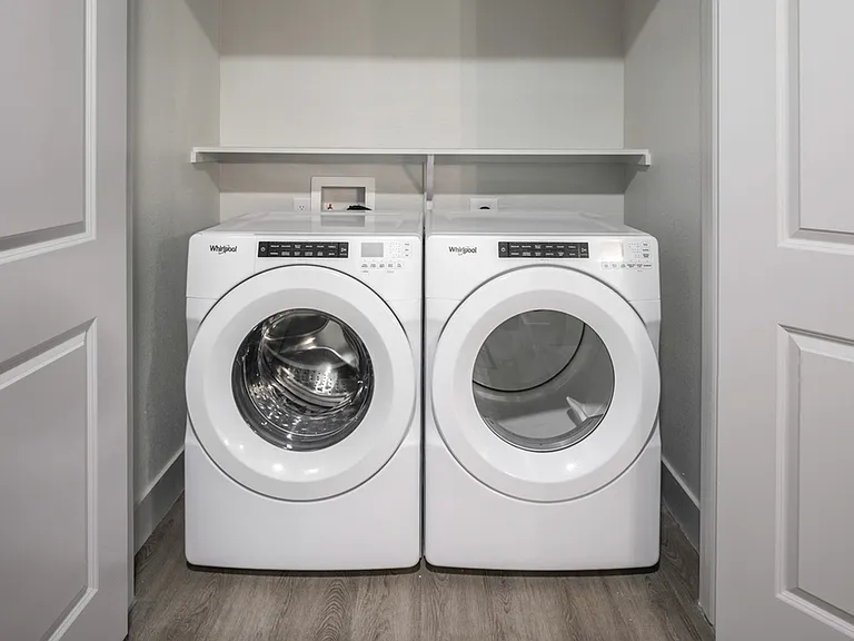 Elevate your laundry experience with state-of-the-art, in-home full-size washer and dryer units at Modera Georgetown.