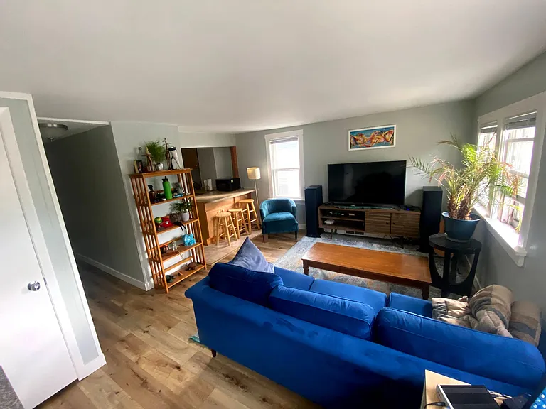 2111 E Dayton St #4 — Photo 2