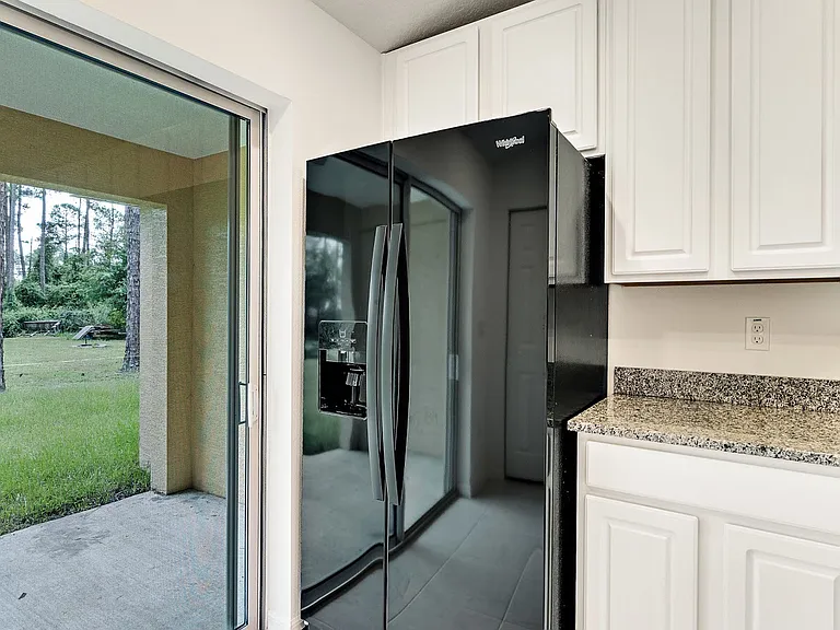 24 Farnum Ln #A — Photo 23
