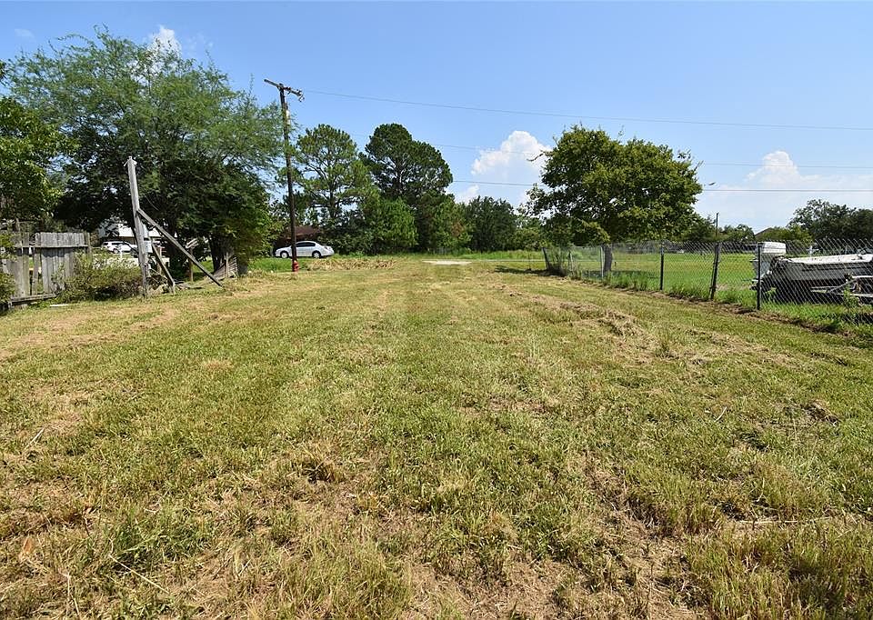 1st image of 4202 Scenic Dr