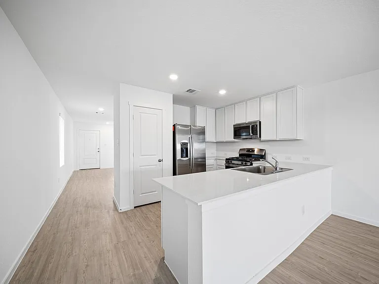 241 Tahoe Ave — Photo 21