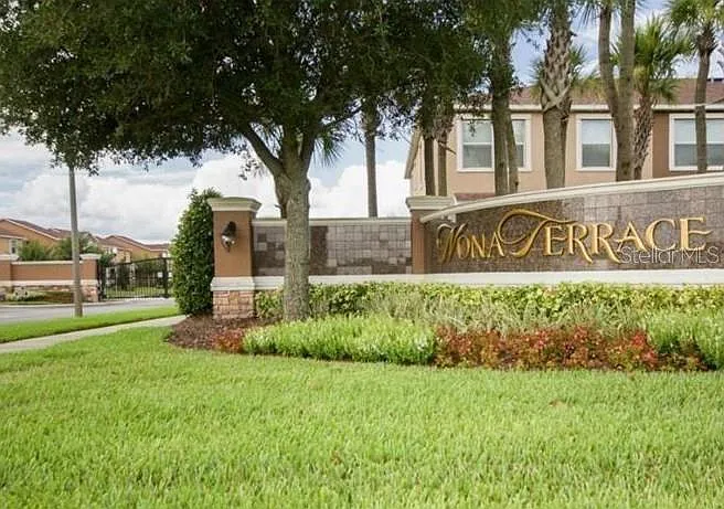10797 Savannah Landing Cir — Photo 24