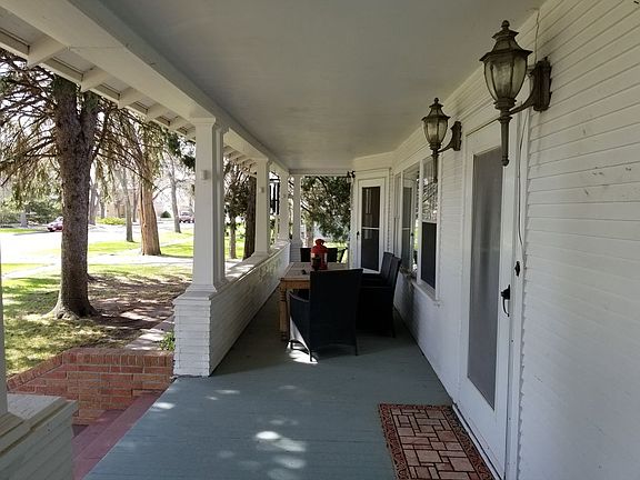 2nd image of 610 S Baxter Ave